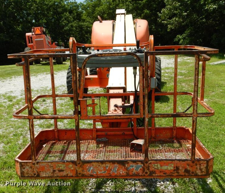 image for item II9609 1996 JLG 600S  boom lift