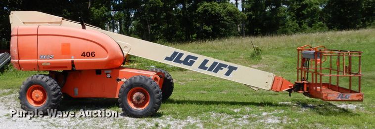 image for item II9609 1996 JLG 600S  boom lift