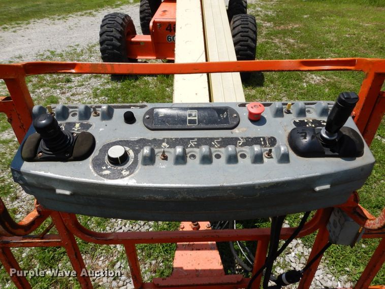 image for item II9609 1996 JLG 600S  boom lift