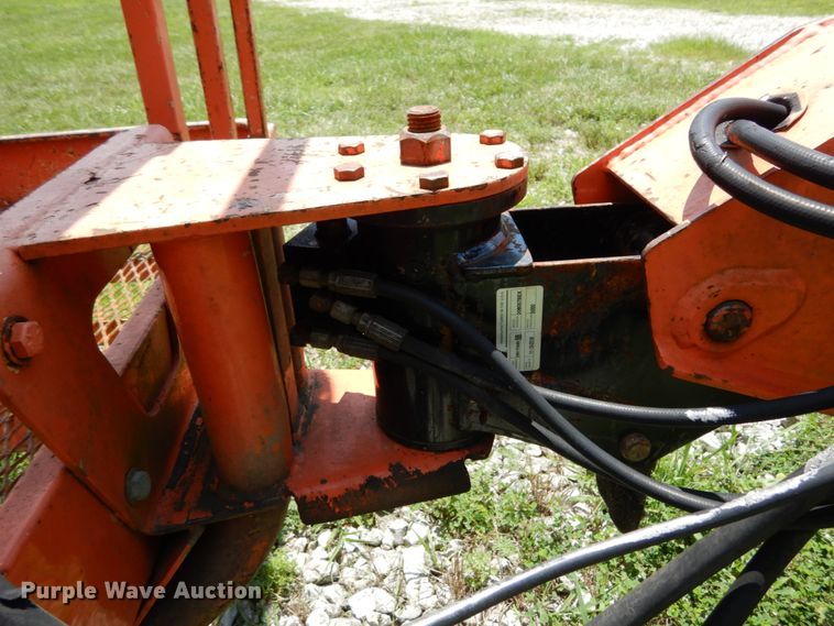 image for item II9609 1996 JLG 600S  boom lift