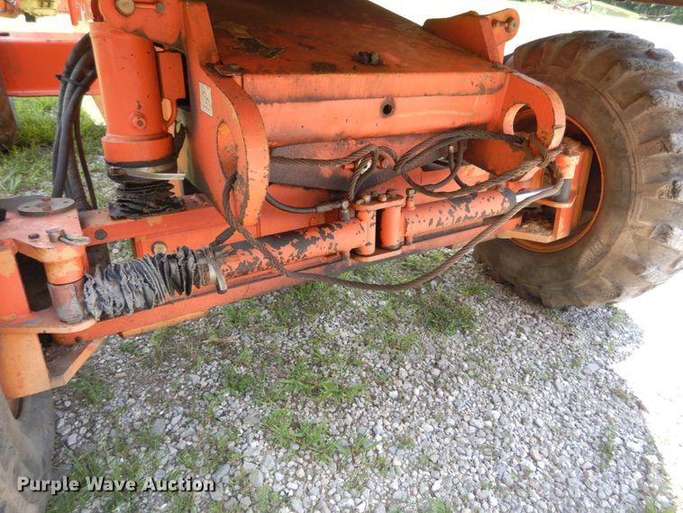 image for item II9609 1996 JLG 600S  boom lift