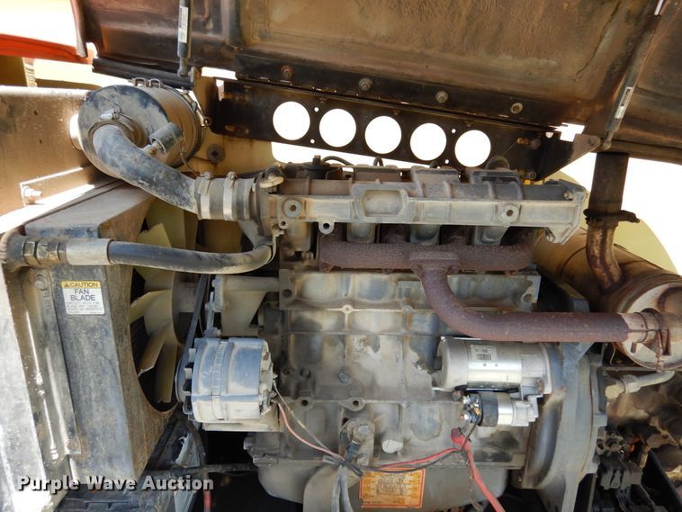 image for item II9609 1996 JLG 600S  boom lift