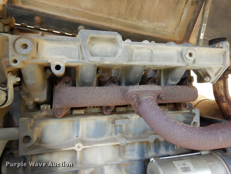 image for item II9609 1996 JLG 600S  boom lift