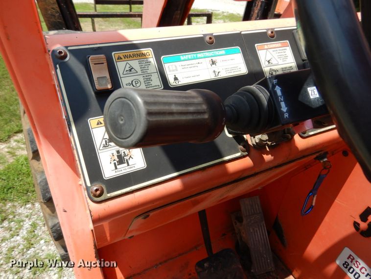 image for item II9610 2005 JLG Skytrak 10054  telehandler