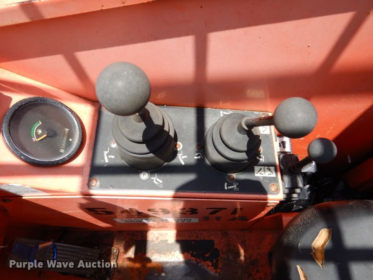 image for item II9610 2005 JLG Skytrak 10054  telehandler