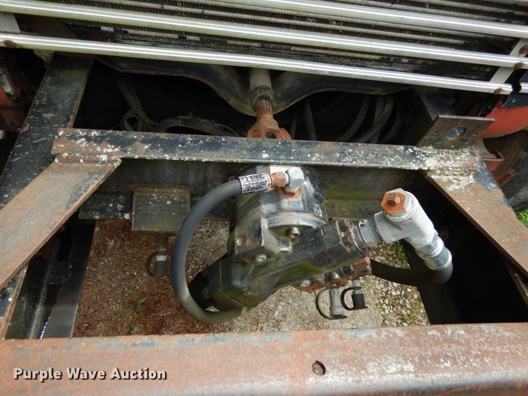 image for item IL9472 1991 Ford L8000  dump truck