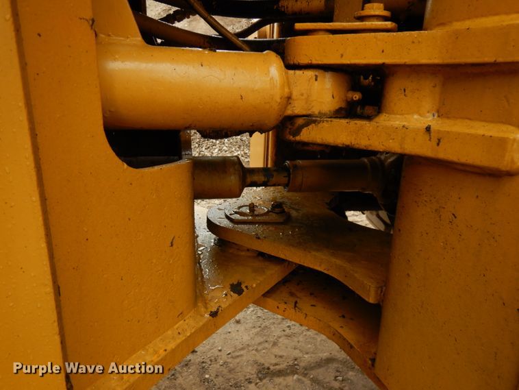 image for item IL9870 1989 Komatsu WA180  wheel loader