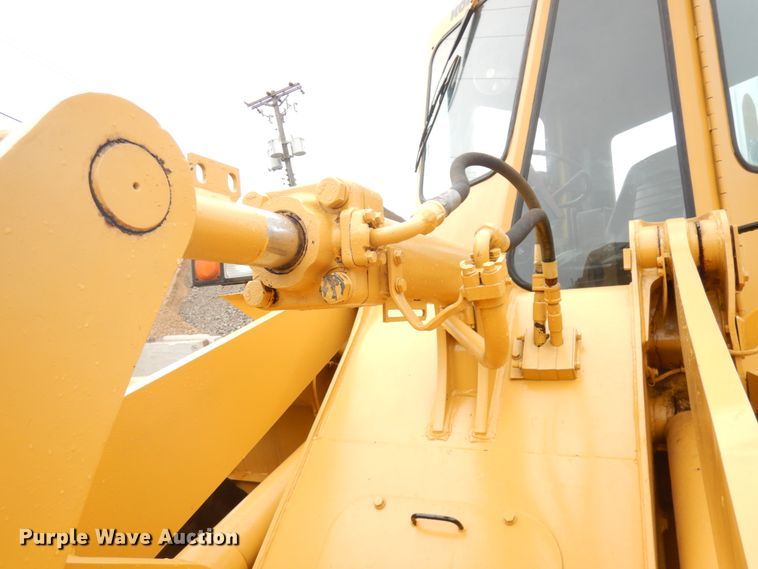 image for item IL9870 1989 Komatsu WA180  wheel loader