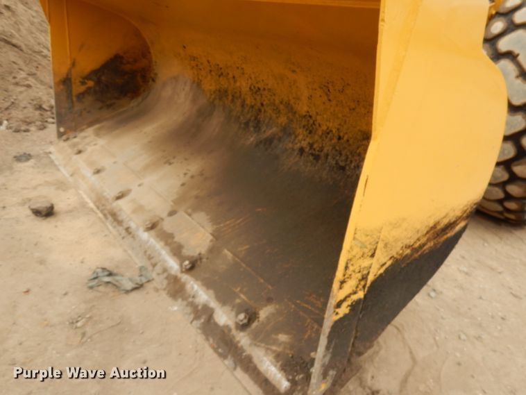 image for item IL9870 1989 Komatsu WA180  wheel loader