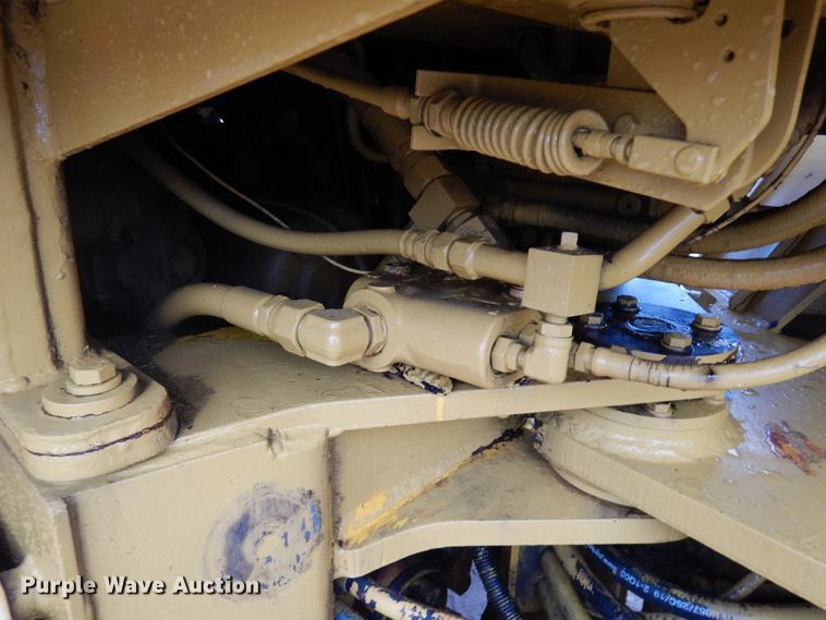 image for item IL9870 1989 Komatsu WA180  wheel loader