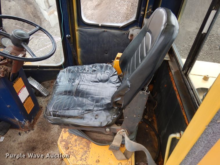 image for item IL9870 1989 Komatsu WA180  wheel loader