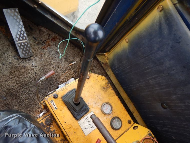 image for item IL9870 1989 Komatsu WA180  wheel loader