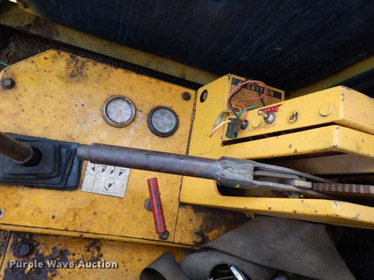 image for item IL9870 1989 Komatsu WA180  wheel loader