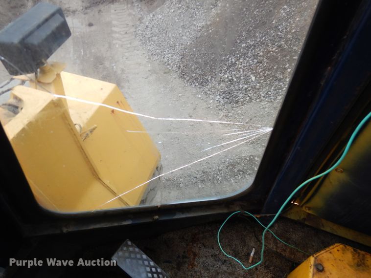 image for item IL9870 1989 Komatsu WA180  wheel loader