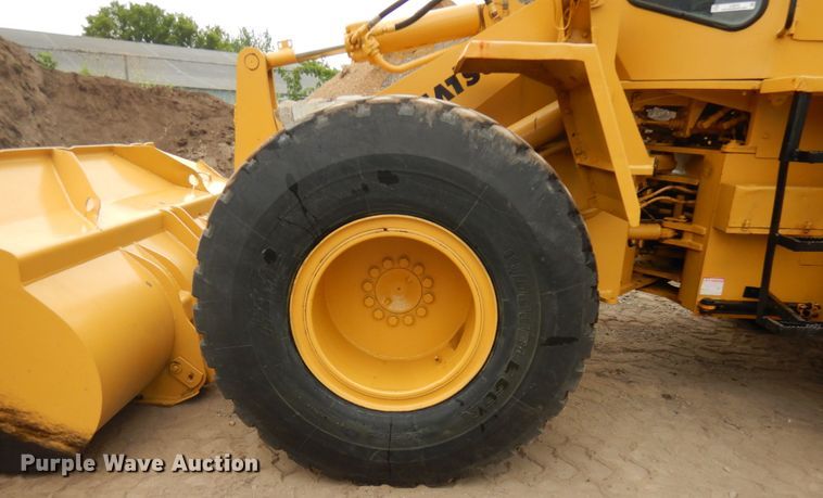 image for item IL9870 1989 Komatsu WA180  wheel loader