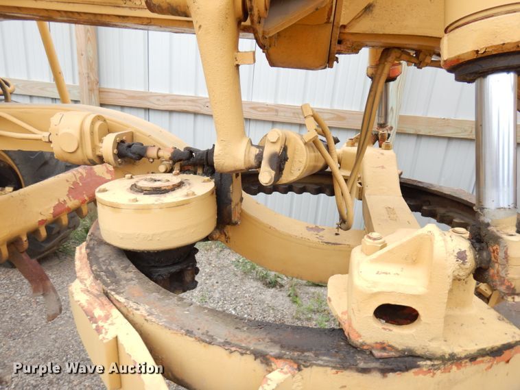 image for item IL9872 Huber-Warco  rigid frame motor grader