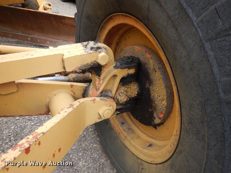 image for item IL9872 Huber-Warco  rigid frame motor grader