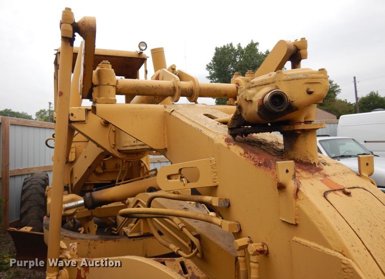 image for item IL9872 Huber-Warco  rigid frame motor grader