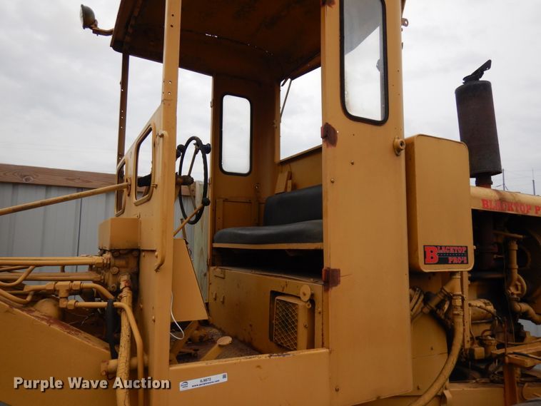 image for item IL9872 Huber-Warco  rigid frame motor grader