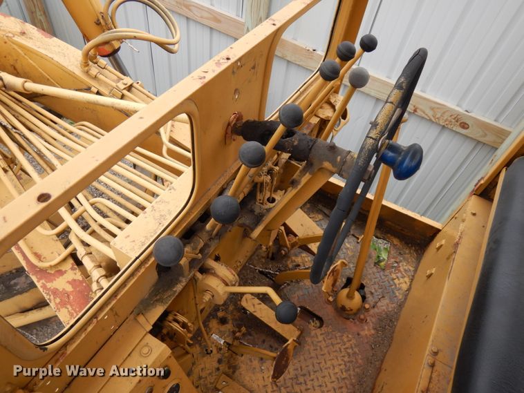 image for item IL9872 Huber-Warco  rigid frame motor grader