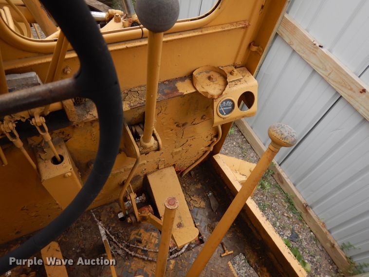 image for item IL9872 Huber-Warco  rigid frame motor grader