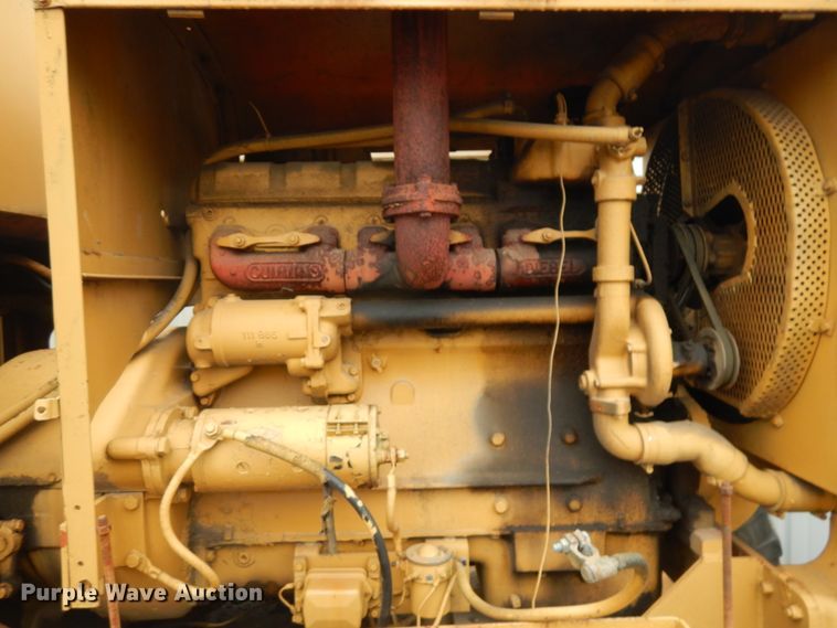 image for item IL9872 Huber-Warco  rigid frame motor grader