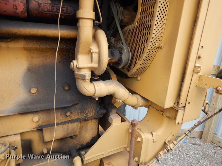 image for item IL9872 Huber-Warco  rigid frame motor grader