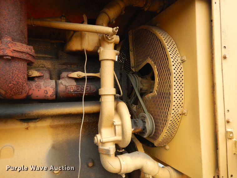 image for item IL9872 Huber-Warco  rigid frame motor grader