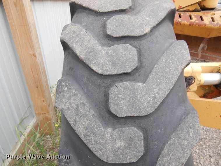 image for item IL9872 Huber-Warco  rigid frame motor grader