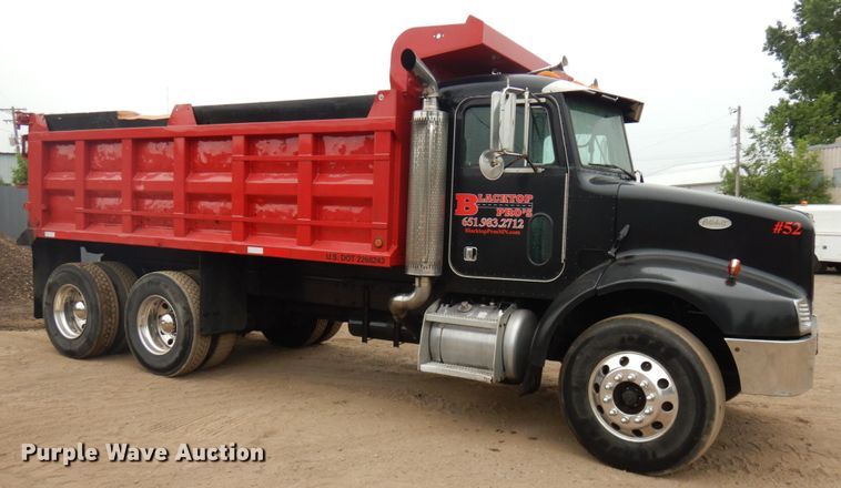 image for item IL9873 1999 Peterbilt 330  dump truck