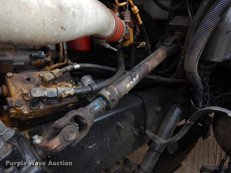 image for item IL9873 1999 Peterbilt 330  dump truck