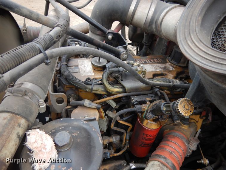 image for item IL9873 1999 Peterbilt 330  dump truck