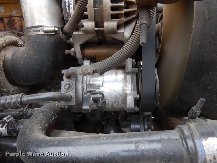 image for item IL9873 1999 Peterbilt 330  dump truck