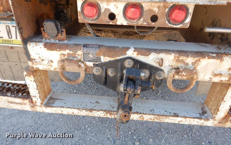 image for item IQ9699 2009 International WorkStar 7400  bucket truck