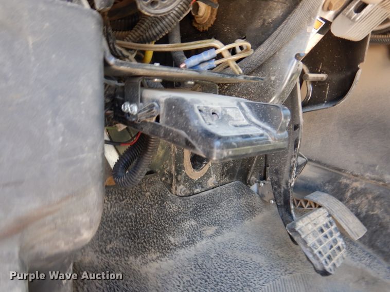 image for item IQ9699 2009 International WorkStar 7400  bucket truck