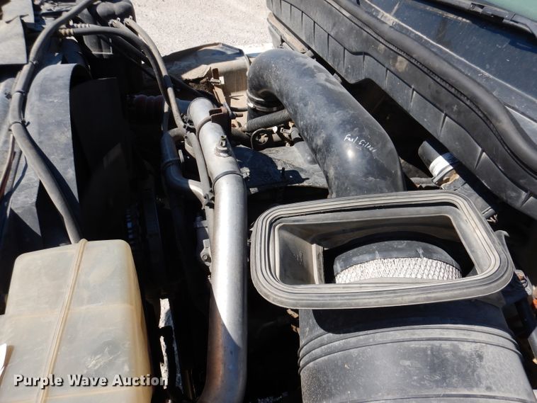 image for item IQ9699 2009 International WorkStar 7400  bucket truck