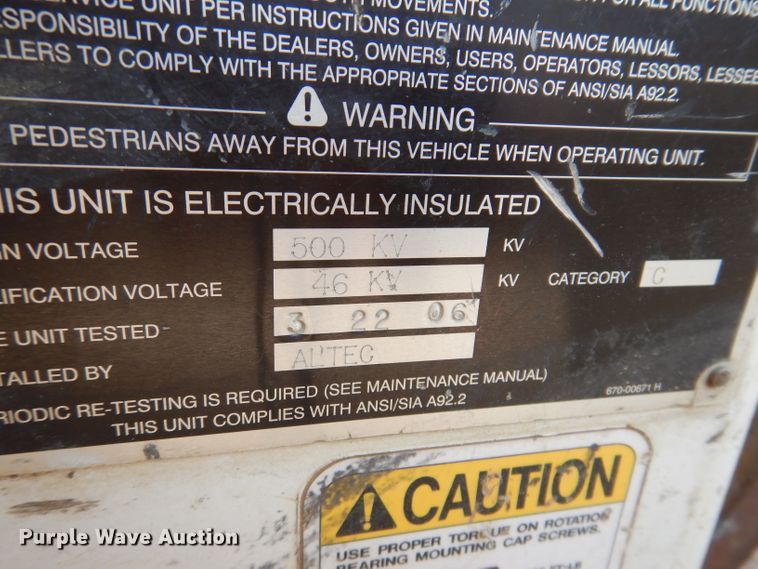 image for item IQ9700 2006 International WorkStar 7400  bucket truck