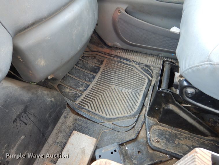 image for item IQ9700 2006 International WorkStar 7400  bucket truck