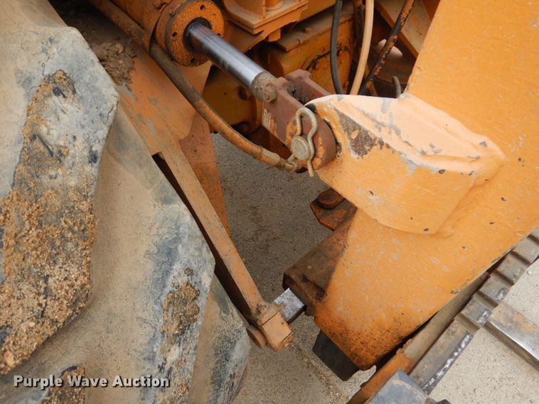 image for item IQ9710 1980 Case 586C  forklift