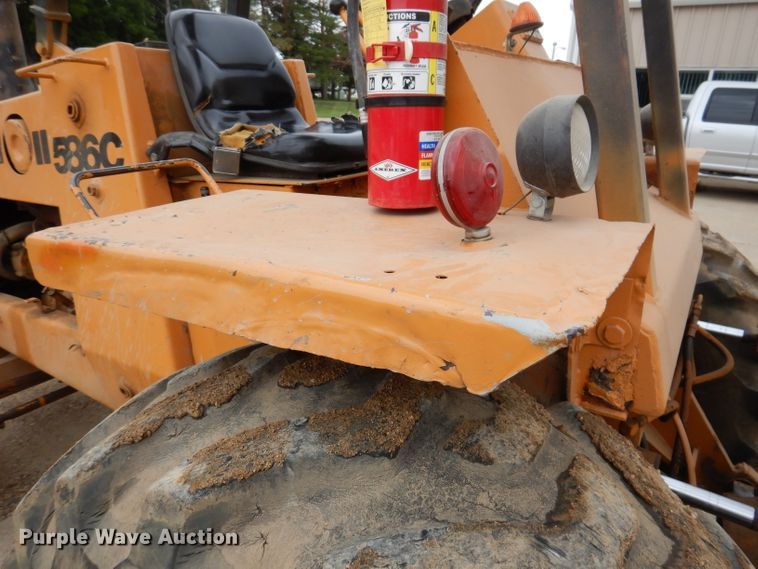 image for item IQ9710 1980 Case 586C  forklift