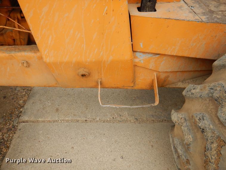 image for item IQ9710 1980 Case 586C  forklift