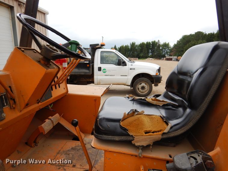 image for item IQ9710 1980 Case 586C  forklift