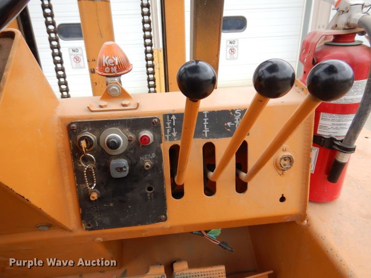 image for item IQ9710 1980 Case 586C  forklift