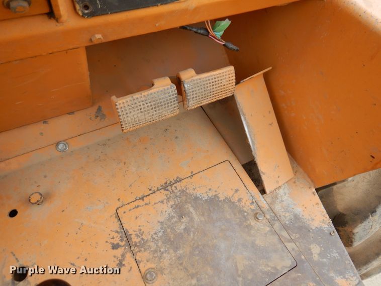 image for item IQ9710 1980 Case 586C  forklift