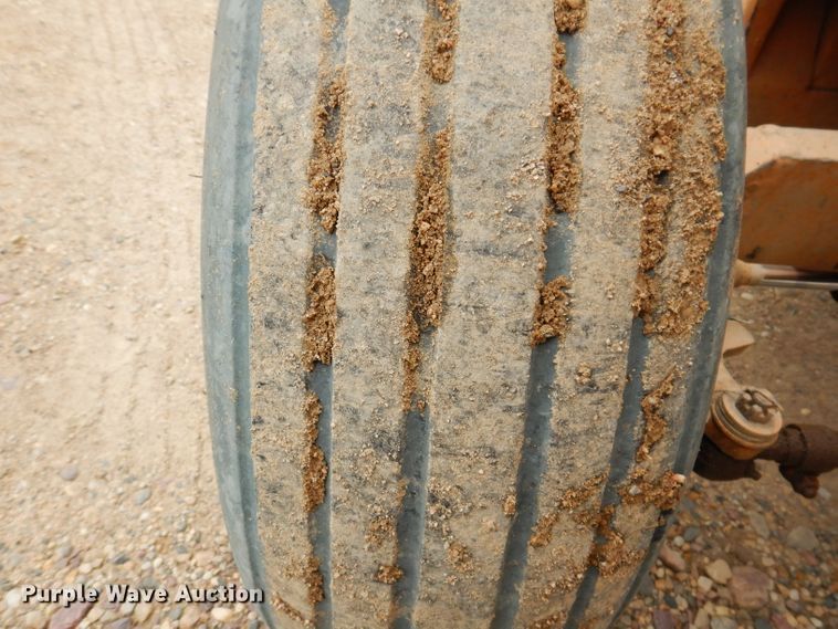 image for item IQ9710 1980 Case 586C  forklift