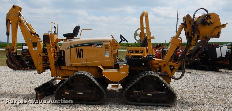 image for item IQ9711 2008 Vermeer RTX1250  cable plow
