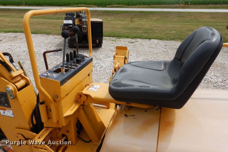 image for item IQ9711 2008 Vermeer RTX1250  cable plow