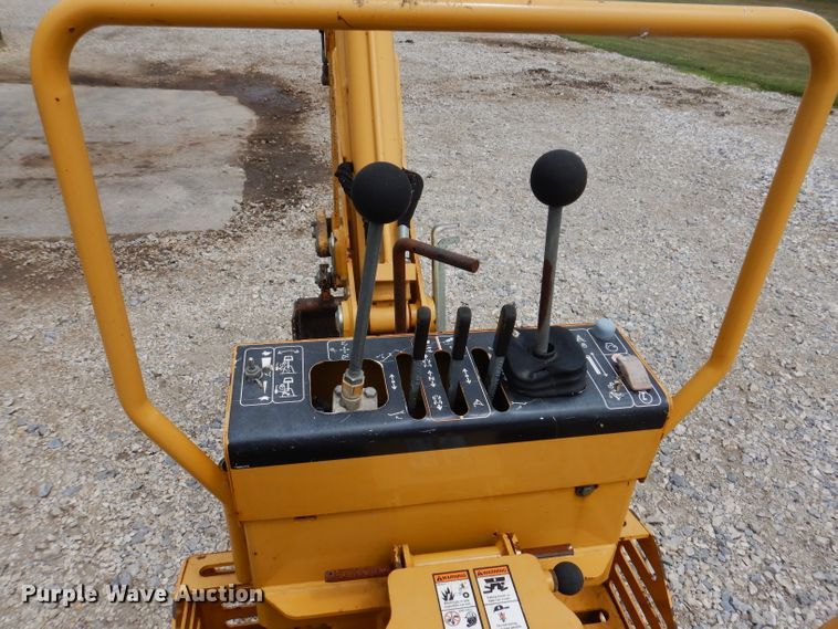 image for item IQ9711 2008 Vermeer RTX1250  cable plow