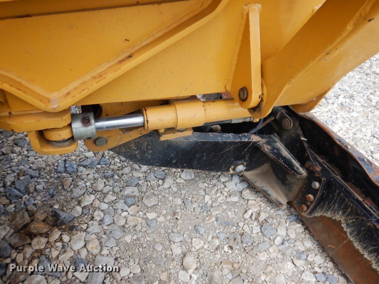 image for item IQ9711 2008 Vermeer RTX1250  cable plow