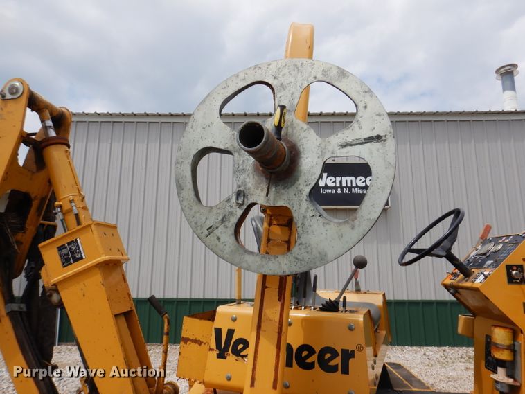 image for item IQ9711 2008 Vermeer RTX1250  cable plow